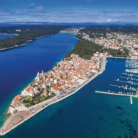 アパート In With Wifi Palit